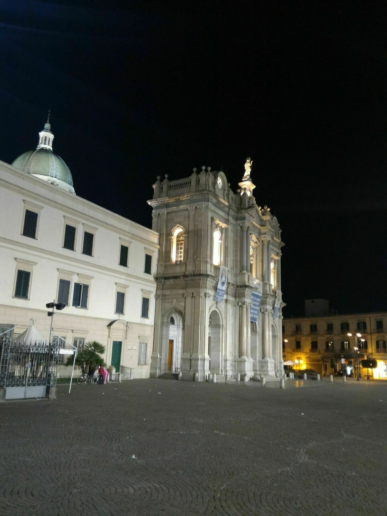 Hotel Il Santuario - Pompei Pompeji Kültér fotó