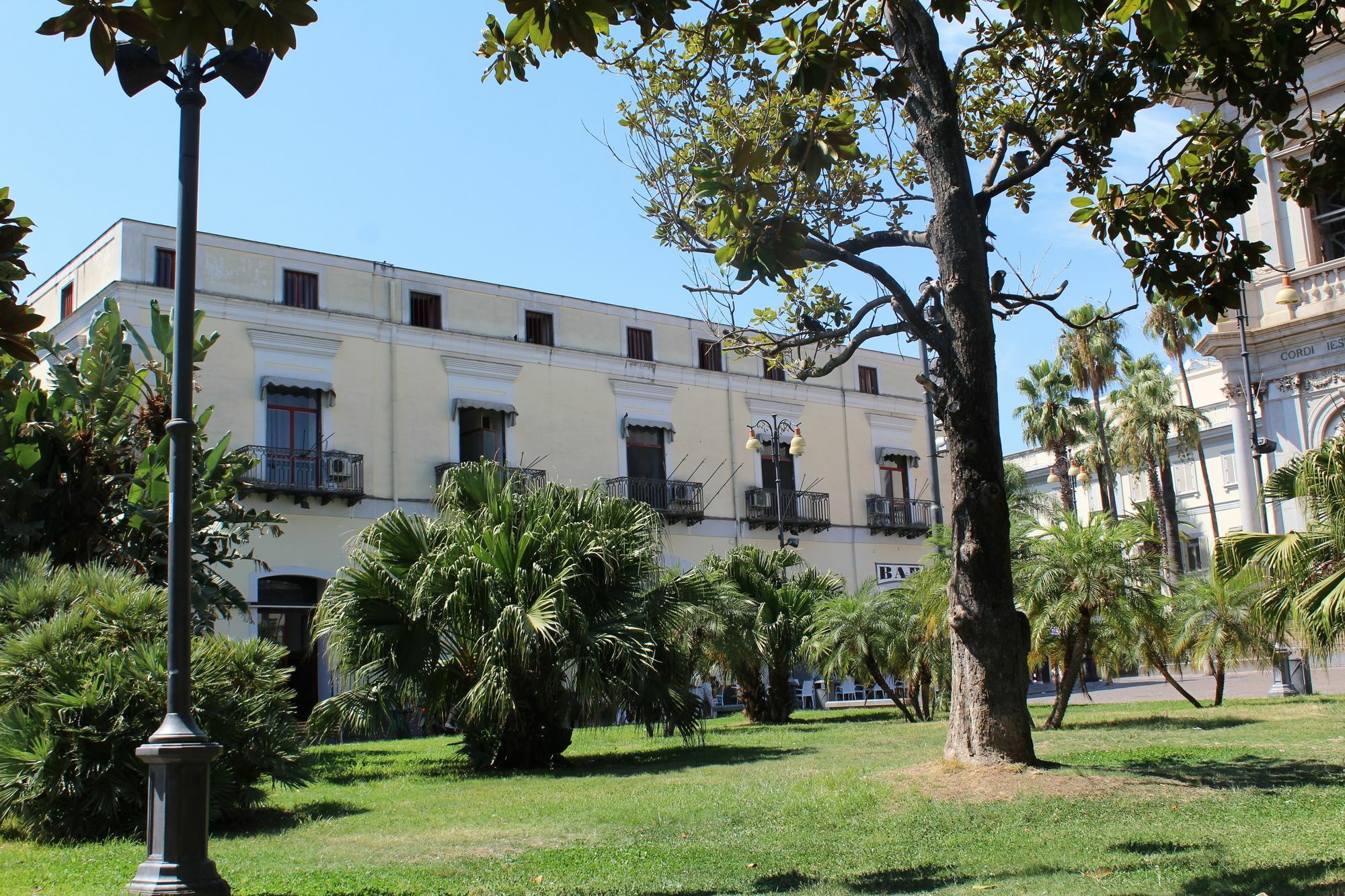 Hotel Il Santuario - Pompei Pompeji Kültér fotó